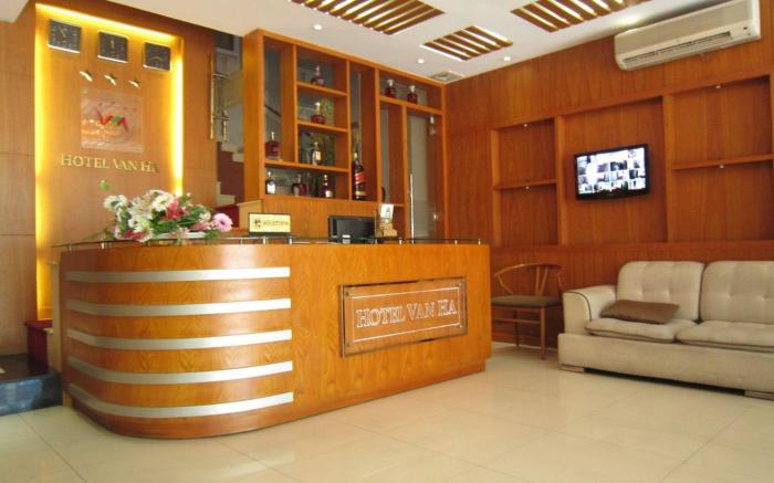 Van Ha Hotel 