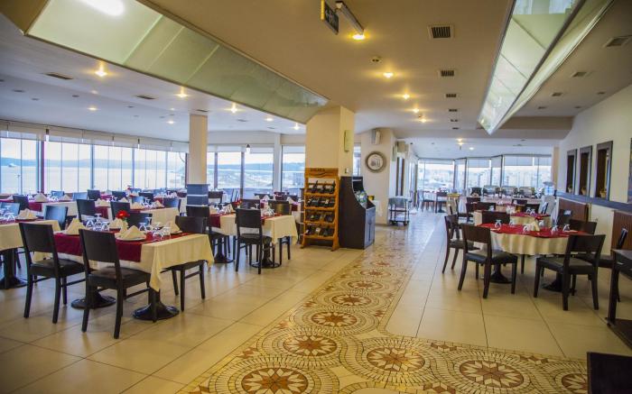 Canak Hotel