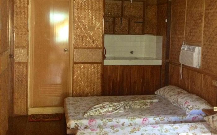 Bamboo House Beach Lodge & Restaurant