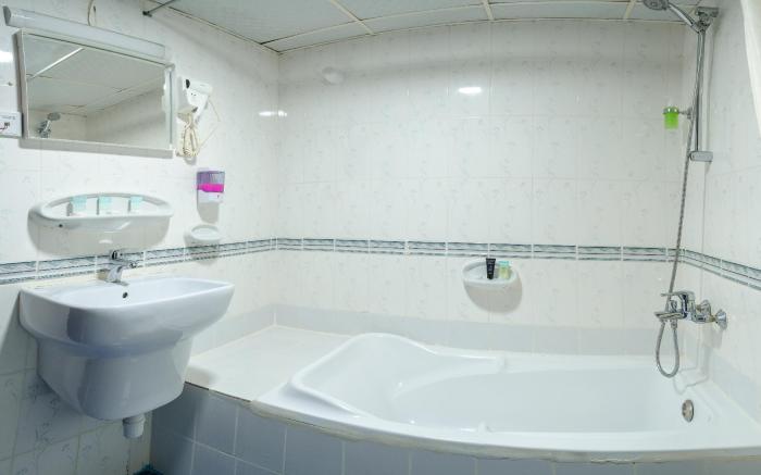 Al Karnak Hotel LLC