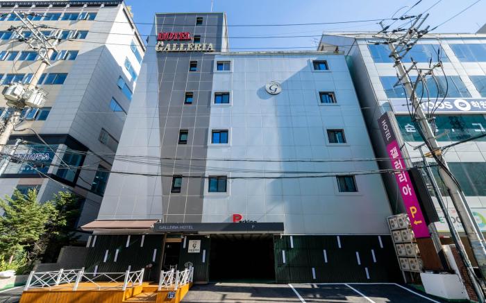 Suwon Galleria Hotel