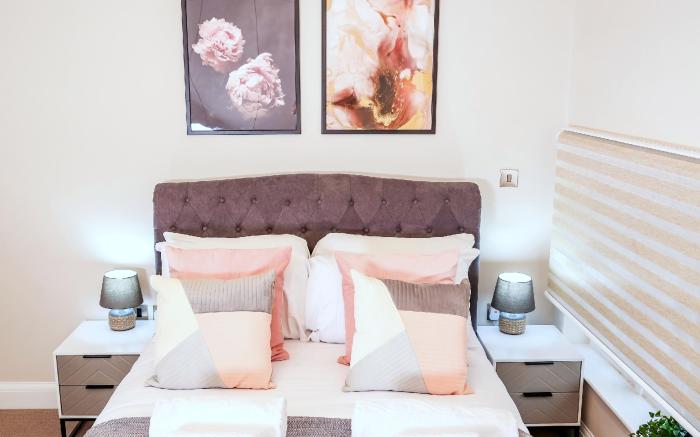 Shrewsbury apartments by BEVOLVE - Free Parking 