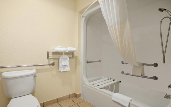 Days Inn by Wyndham Suites San Antonio North/Stone Oak