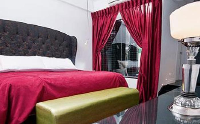 HOTEL CHEZ SWANN