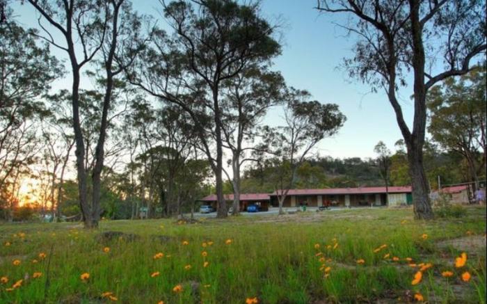 Murray Gardens Country Cottages & Motel