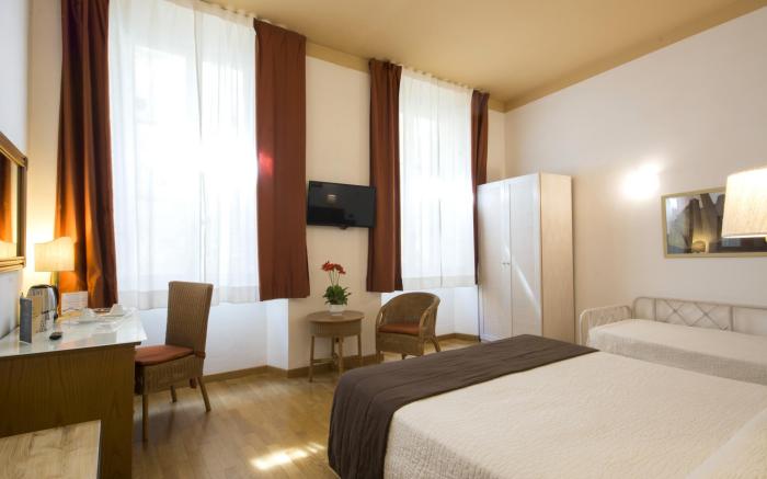 Piazza Paradiso Accomodation