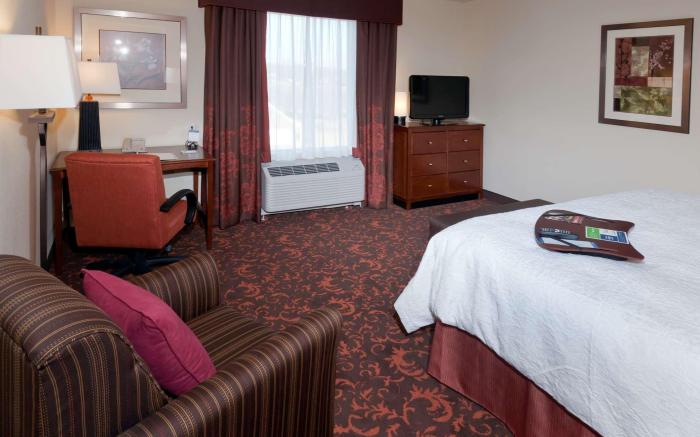 Hampton Inn & Suites Holly Springs