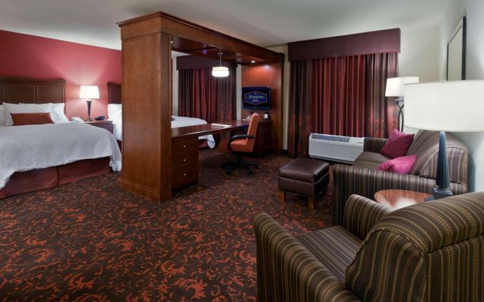 Hampton Inn & Suites Holly Springs