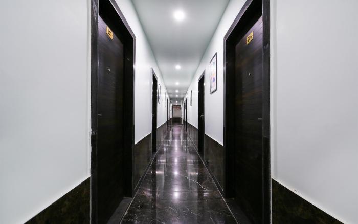 Collection O Vijay Nagar Square Formerly Hotel A5