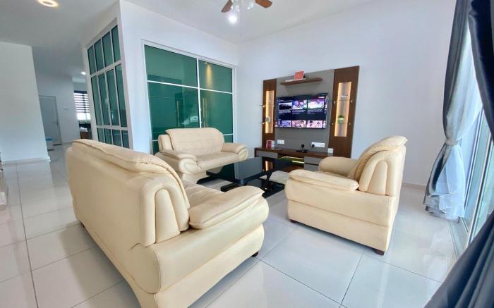 Cozy Seaview Townhouse | Hai Jing Du Jia Wu | 5-minute distance to restaurants and duty-free shops