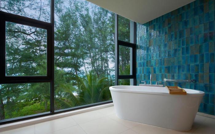 Le Méridien Phuket Mai Khao Beach Resort