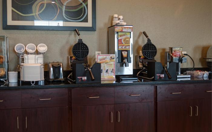 Cobblestone Hotel & Suites - Jefferson