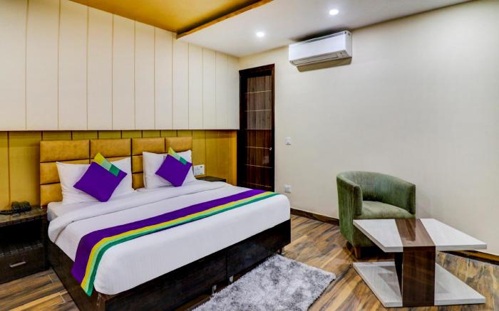 TREEBO TRYST GREEN EARTH