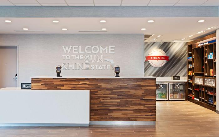 Hampton Inn & Suites Alachua I-75