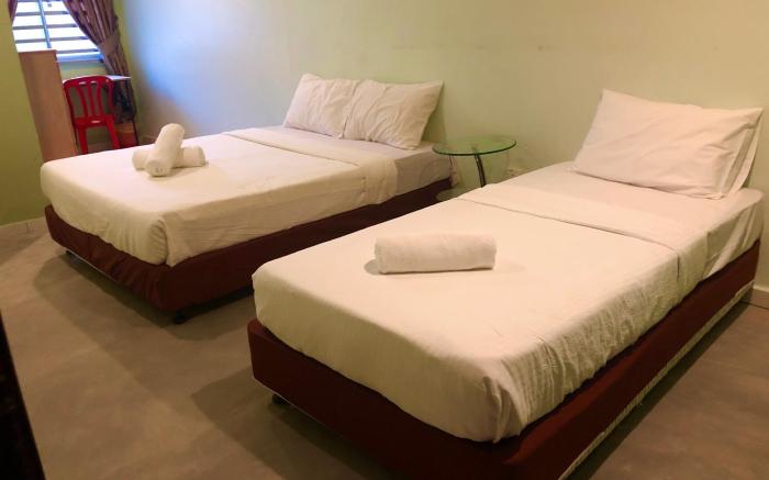 BUKIT INDAH HOMESTAY FAMILY ROOM I02 I03