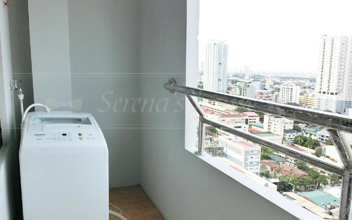 Geri's- Malate Korean Town City View Studio
