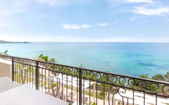 King Maron Wellness Beach Hotel