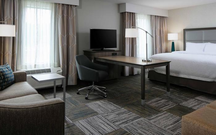Hampton Inn & Suites Hudson