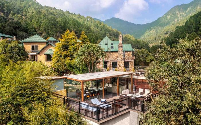 Divyam From BYLOO-  Private villa near Nainital