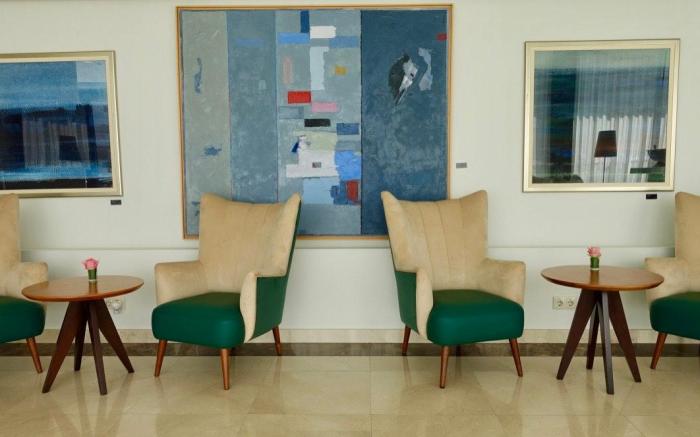 Oporto Airport & Business Hotel