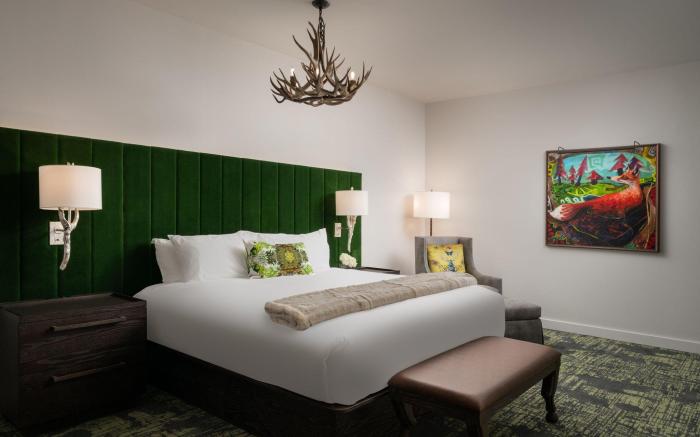 Grand Bohemian Lodge Greenville, Autograph Collection