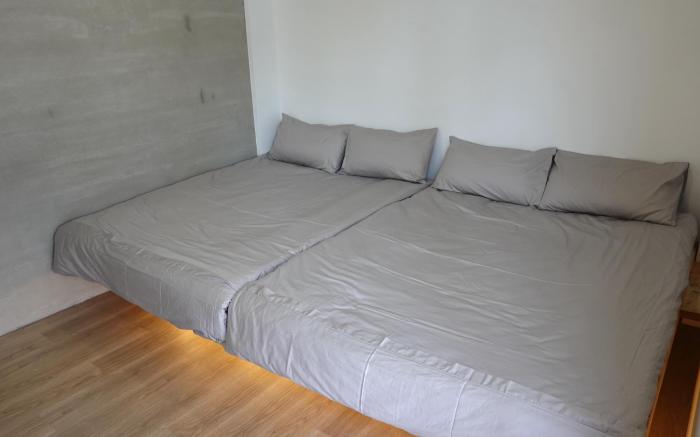 Wootz- Cozy Quad Room