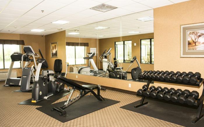 Holiday Inn Express Hotel and Suites Mason City By IHG