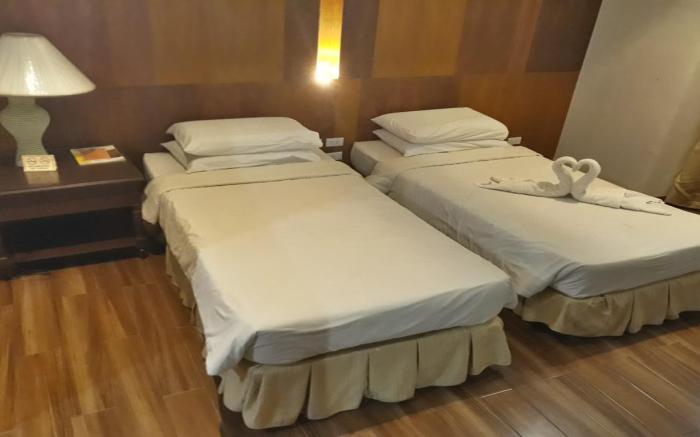 La Fiesta Hotel