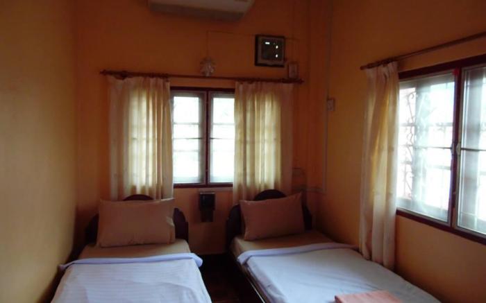Khamphone Guesthouse