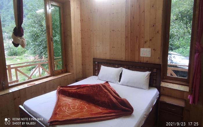 Hotel O Kamal Guest House Tirthan