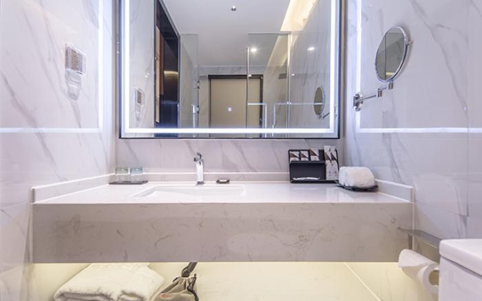 Borrman Hotel Nanning Huqiu Plaza