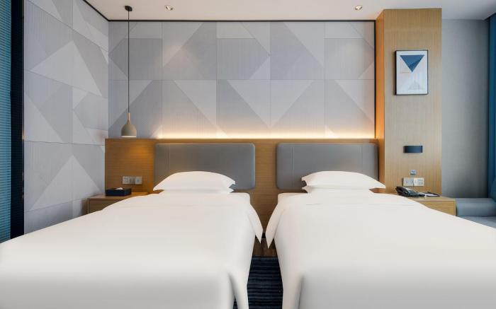 Borrman Hotel Yulin 1st People's Hospital Qingwan River