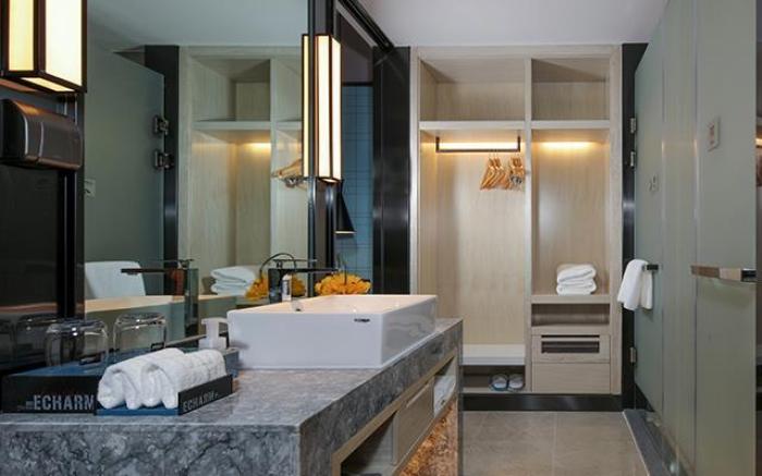 Echarm Hotel Mile