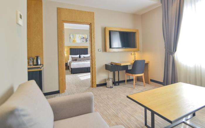 QUA COMFORT HOTEL