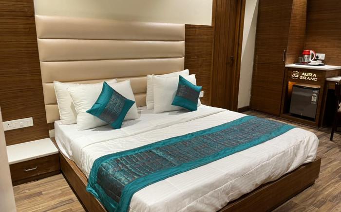 Hotel Aura Grand by Levelup