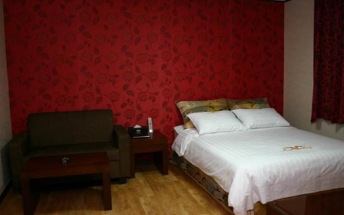 Goodstay HighValley Hotel