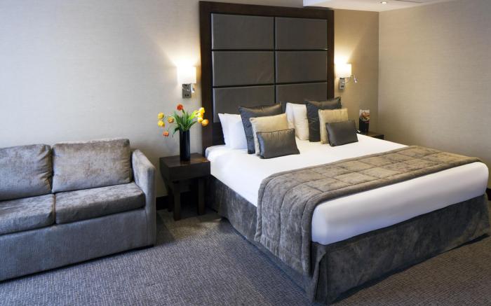 Wellington Hotel by Blue Orchid