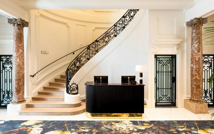 Sapphire House Antwerp, Autograph Collection