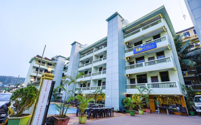 FabHotel Shalom Indus Residency – 1 km to Candolim Beach