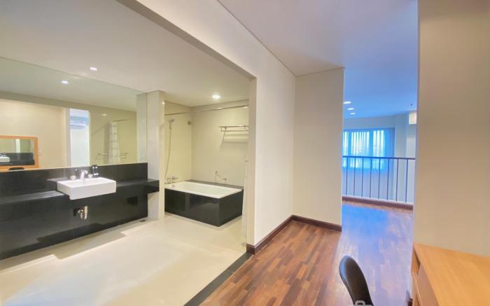 Fabulous 2BR Loft Apartment El Royale By Travelio