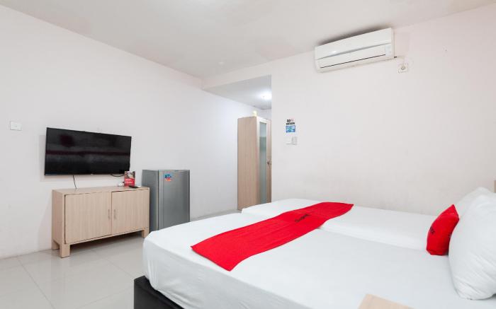 RedDoorz Syariah near Banda Aceh Convention Hall
