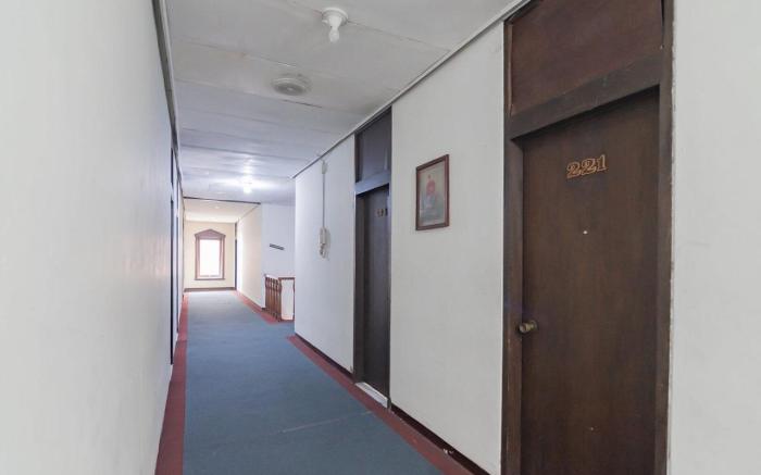 Istana Hotel Bandung Mitra RedDoorz