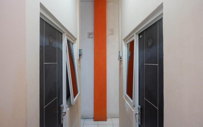 RedDoorz near Majapahit Semarang 2
