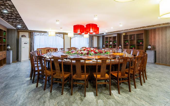 Starway Hotel Zhengzhou Dengfeng Shaolin Avenue
