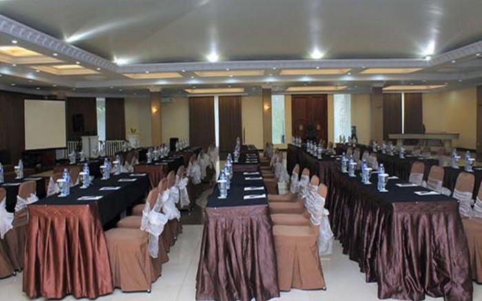 Rizen Premiere Hotel