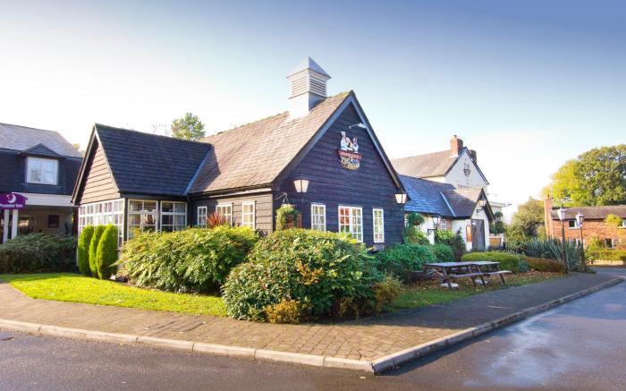 Premier Inn Manchester - Handforth