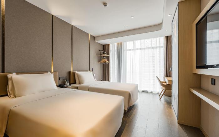 Atour Hotel Tonglu Fuchun River
