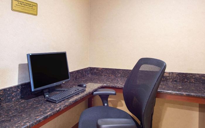 Econo Lodge Woodbridge