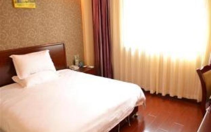 GreenTree Inn Jining Railway Station Hotel