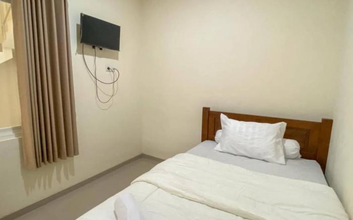 Nipa Guest House near Universitas Widyagama Mitra RedDoorz